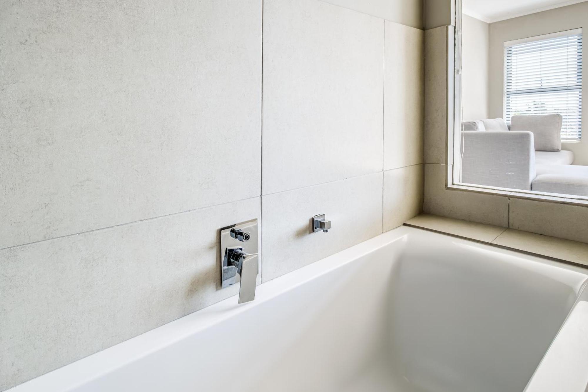 Belina - Quayside Canal Front Apartment Cape Town