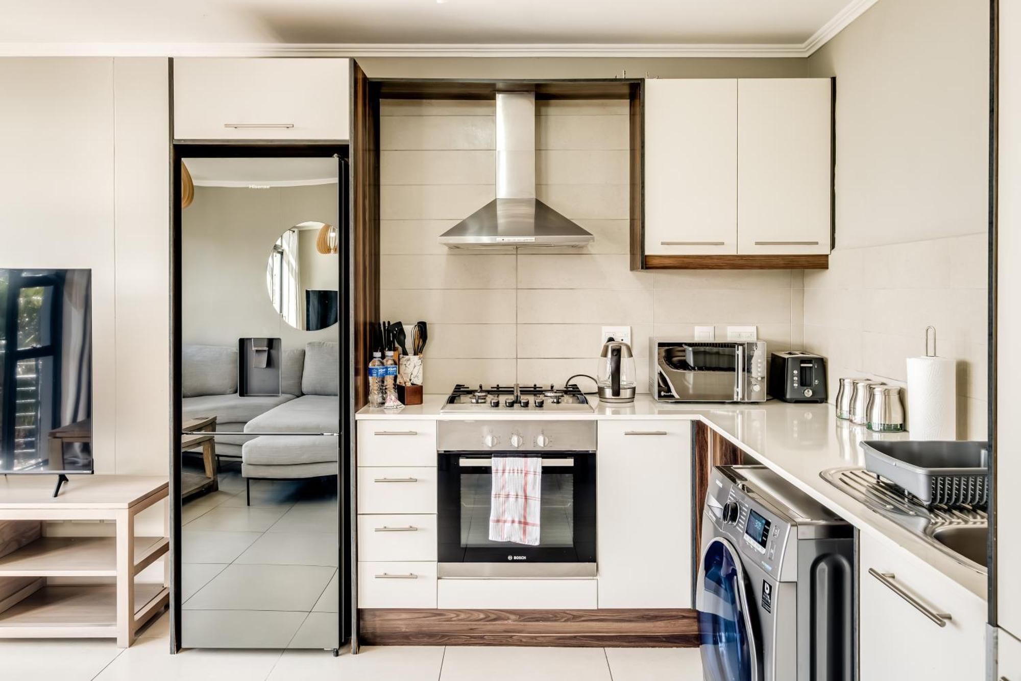 Belina - Quayside Canal Front Apartment